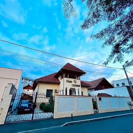 Pensiunea Casa Cristal Târgu Jiu エクステリア 写真